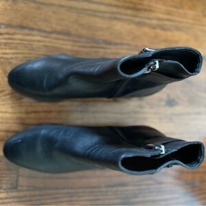 Black Leather Via Spiga Boot size 8.5. Never worn.